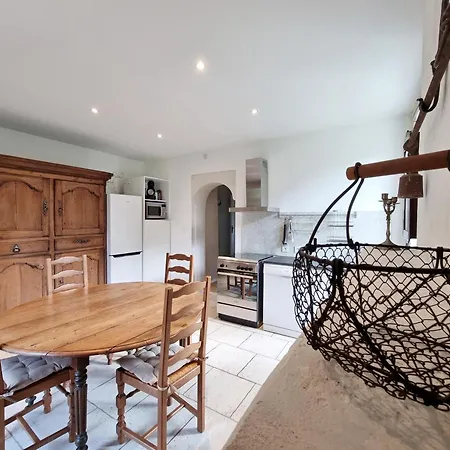 Nyaraló Un En Charente, 4 Etoiles Roullet-Saint-Estèphe